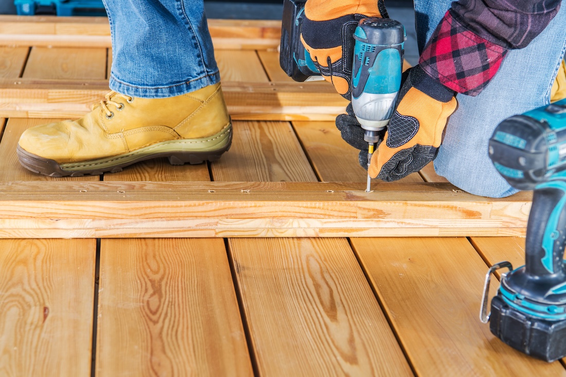 Deck Boards & Railing Repair